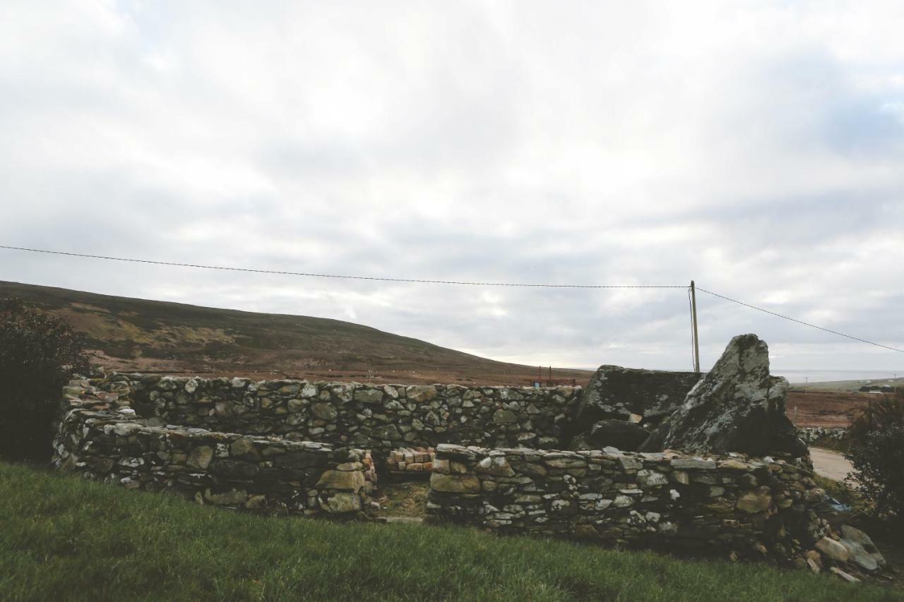 Dolmen Cottage Glencolumbkille Luaran gambar